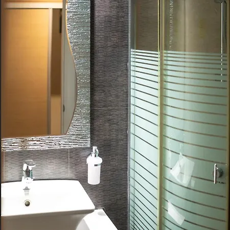 Hotel Irini 4*