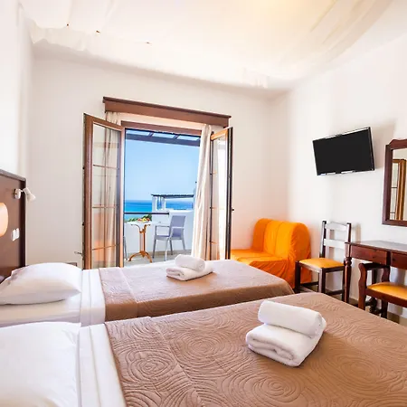 Ξενοδοχείο Irini 4*