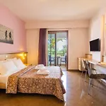 فندق Irini 4*