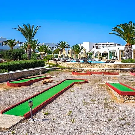 Irini Hotel 4*