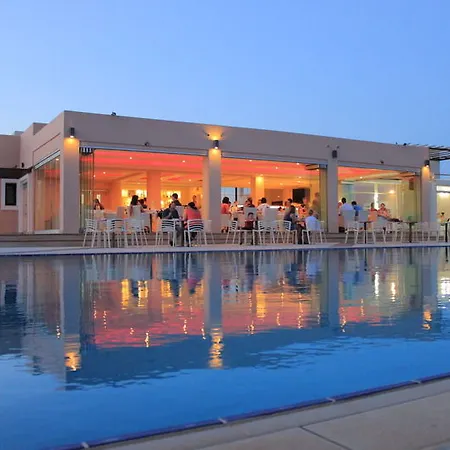 Irini Hotel 4*